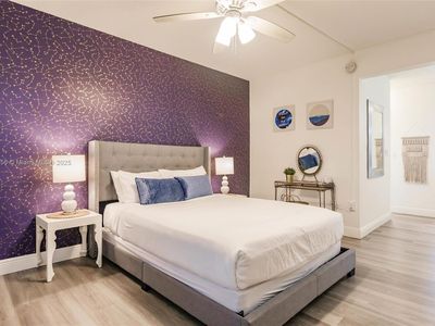 4015 Indian Creek Dr APT 104