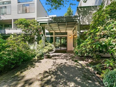 211 Summit Avenue E #N108