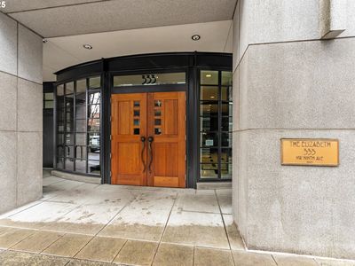 333 NW 9th Ave UNIT 902