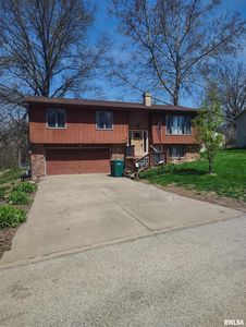 1824 Riverview Dr