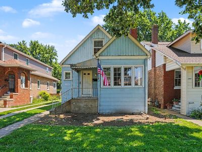 3437 Oak Ave