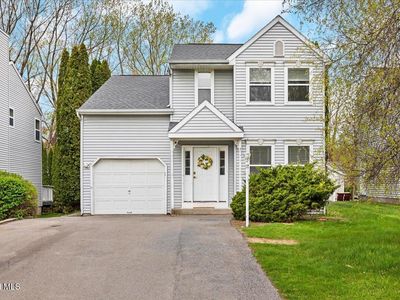 Property at 19 Tupelo Drive, Halfmoon, NY