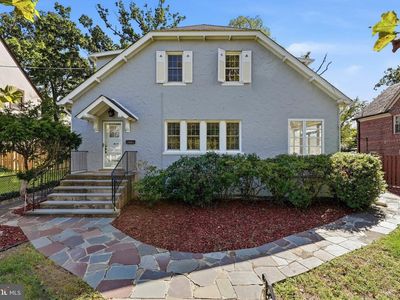1418 Floral St NW