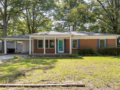 220 Lakewood Dr