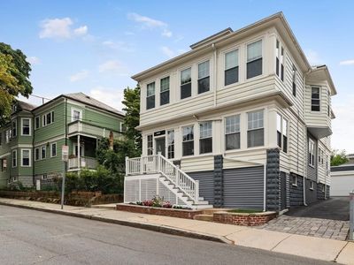 7 Hamilton Rd