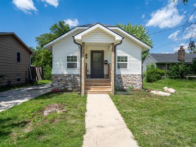 2810 Easton Blvd