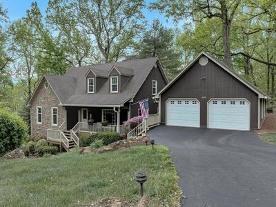 6658 Leffler Ln