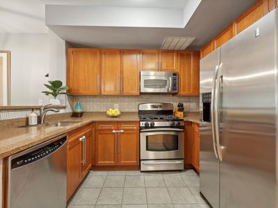 4 Constellation Pl #1122