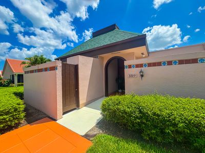3319 SE La Prado Ct