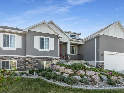 3842 S 5675 W