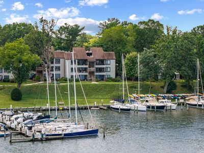 1 President Point Dr APT A1