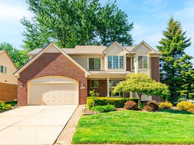 Property at 22006 Cherrywood Rd, Woodhaven, MI