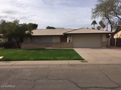 801 E CAMPUS Drive