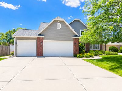 1682 Bridle Ct