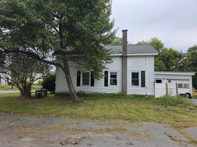 1 Moore Ln