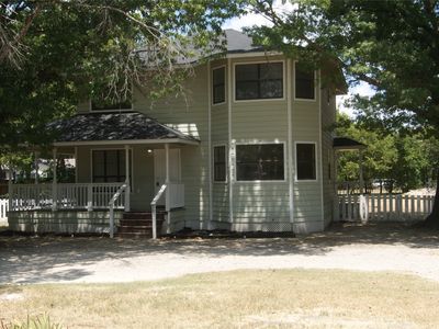 Property at 207 Spring Branch Dr, Red Oak, TX