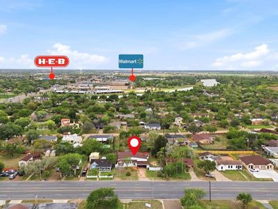 1093 N Sam Houston Blvd