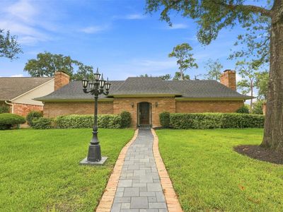 3002 Riata Ln