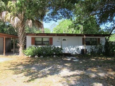 3004 NE 10th Dr