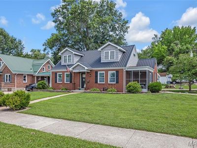 332 Stark Blvd