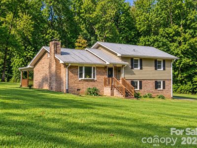 4935 Fish Pond Rd