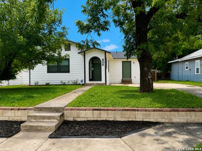 806 N GETTY ST