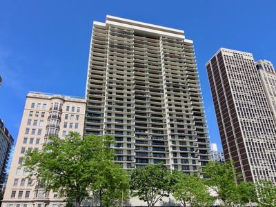 1212 N Lake Shore Dr APT 10CN