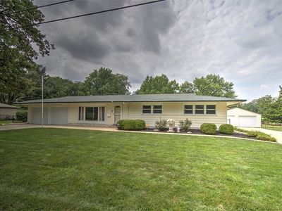 23 Montez Dr
