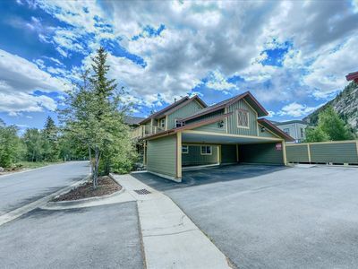 300 Streamside Lane UNIT 300-3