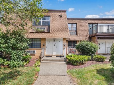 408 Carpenter Avenue #2
