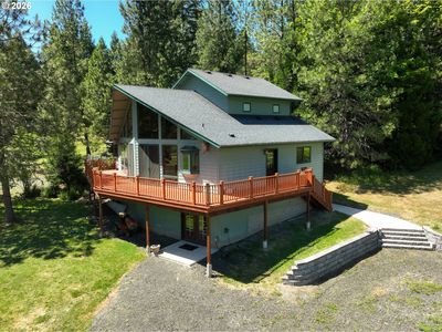 140 Old County Ln
