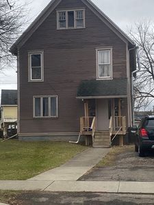 55 McMaster St #4