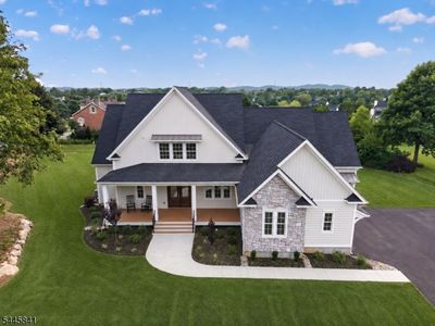 1004 Valerie Pl