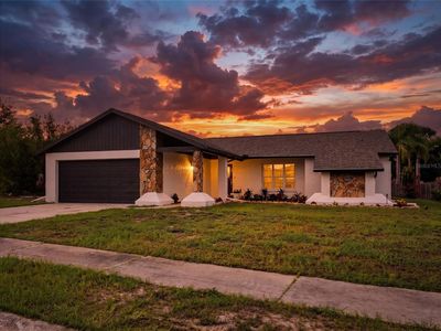 8035 LAUREL VISTA LOOP