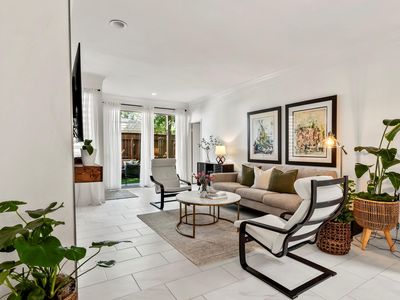 2100 Tanglewilde St APT 141