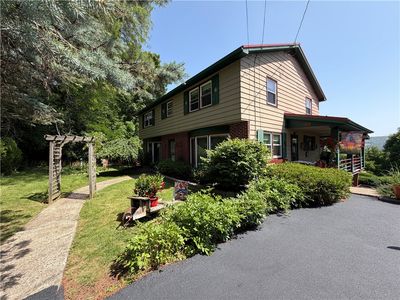 3268 Reading Rd