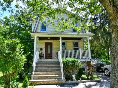 257 Epps Ave