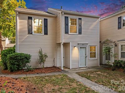 8521 Castle Pine Ct