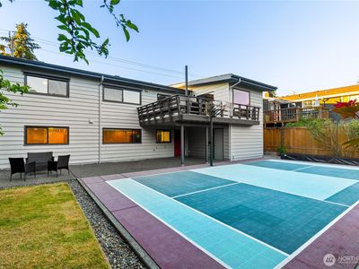 4015 NE 70th Street