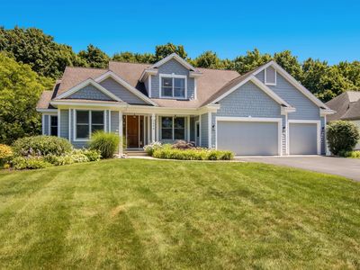 3494 Country Club Dr