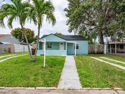681 NE 1st Pl