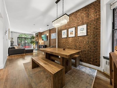 243 E 77th St APT 2A
