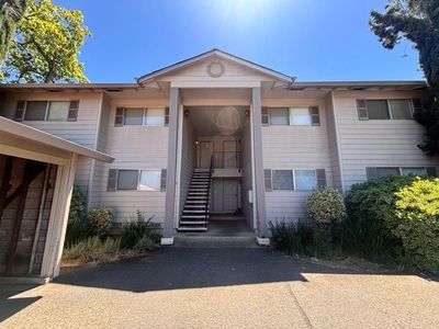 1063 Del Sol Pl