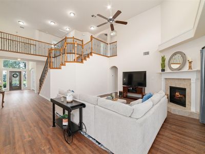 14422 Lakepointe Bend Ln