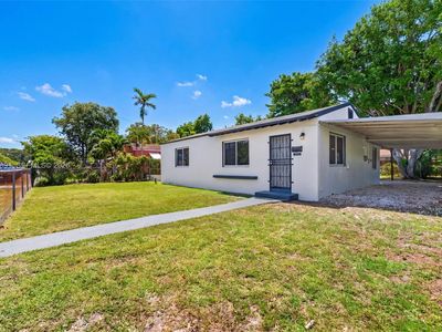 280 NW 101st St