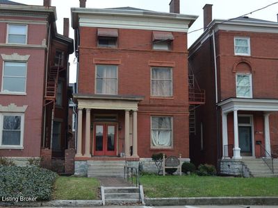 1703 S 4th St