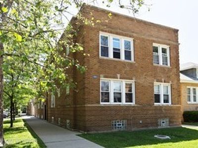 5459 N Spaulding Ave
