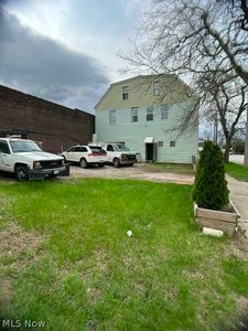 7011 Saint Clair Ave