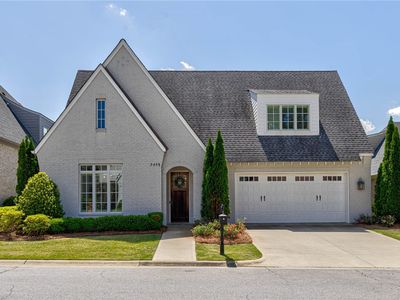 3439 Lakeshore Dr