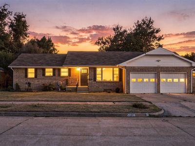 2903 Meadow Ln